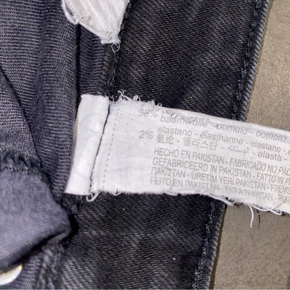 Zara Size 2 Black Denim High Rise Cropped Knee Jeans - Picture 10 of 11
